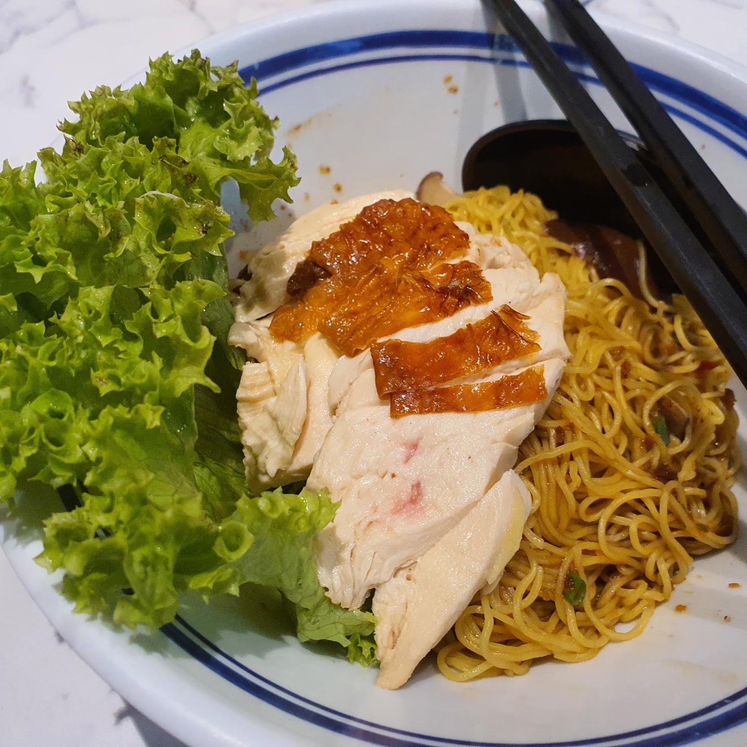 Thai Roasted Chicken Dry Noodle