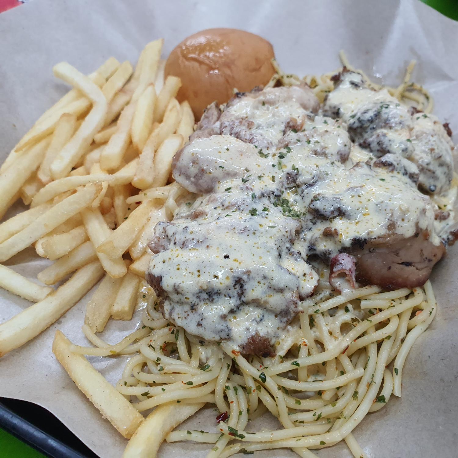 Chicken Chop & Pasta with Salted Egg Sauce