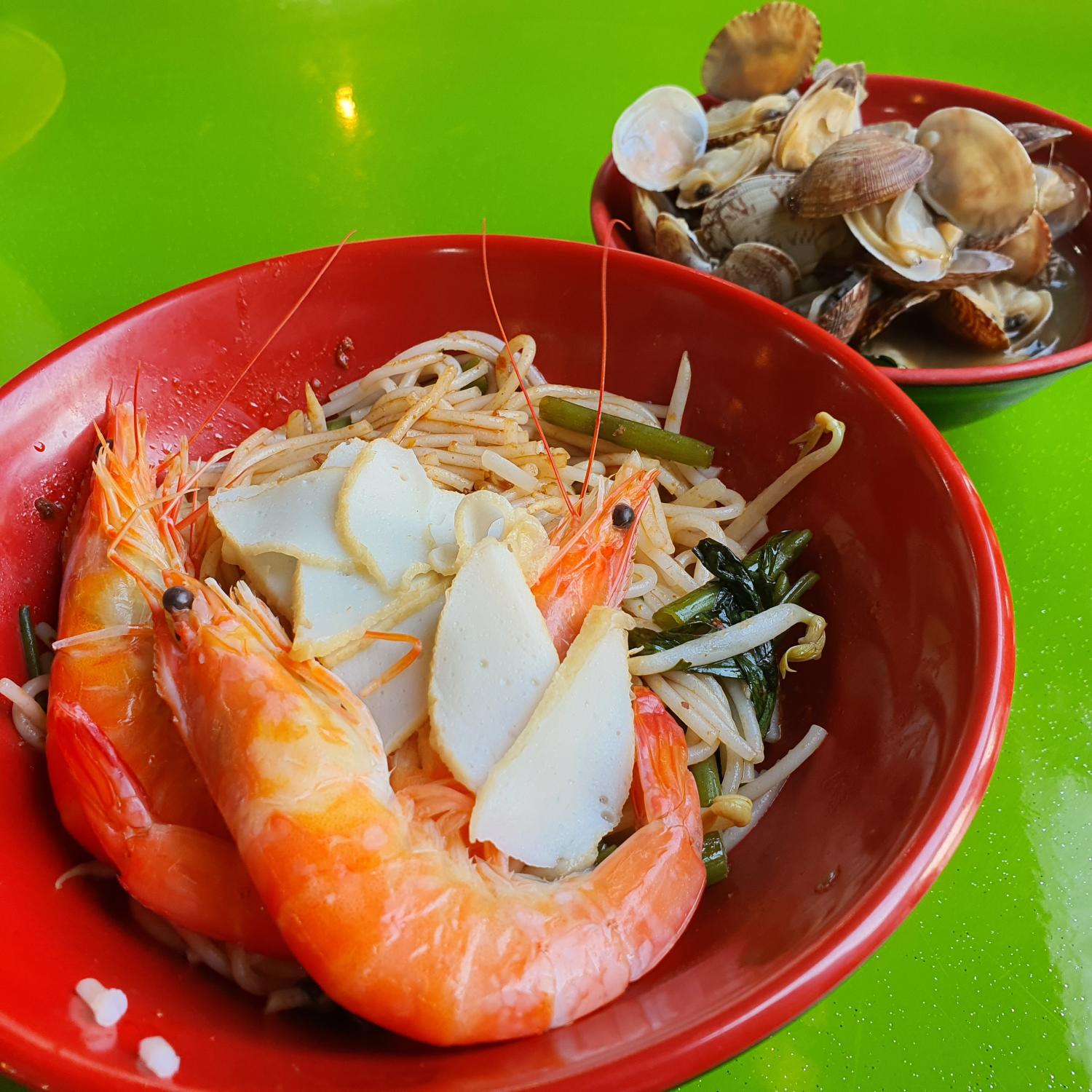 Prawn noodles with clams (Dry)