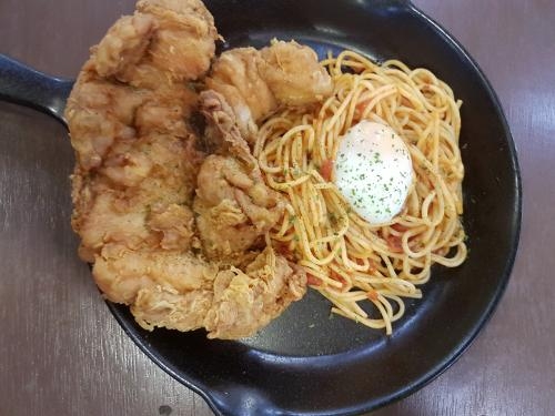 Salted Egg Spaghetti and Chicken