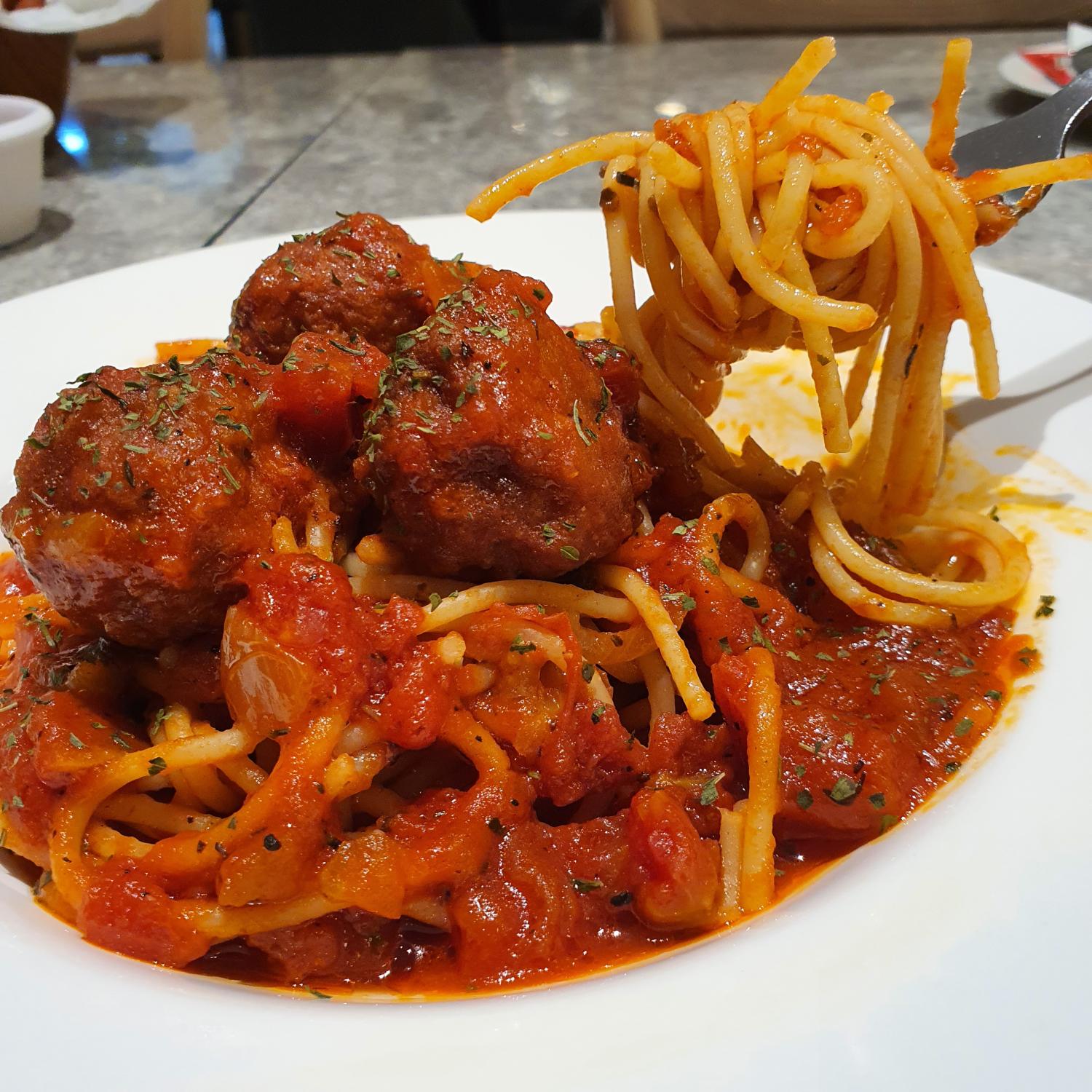 OMNI Meatball Bolognese