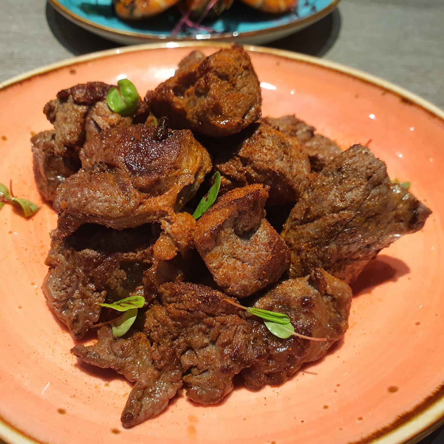 Taiwanese-style Grilled Beef Cub with Garlic