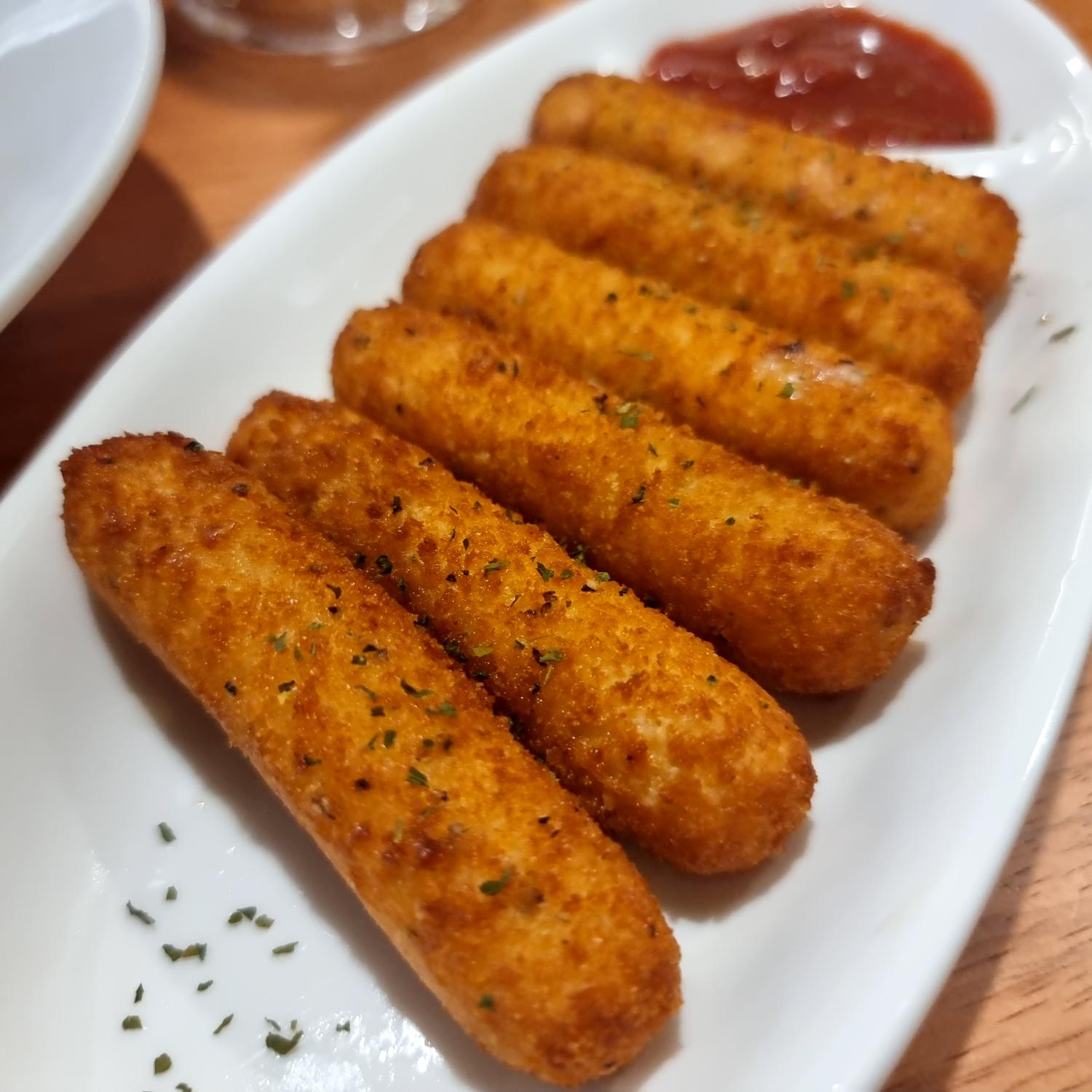 Mozarella Cheesesticks