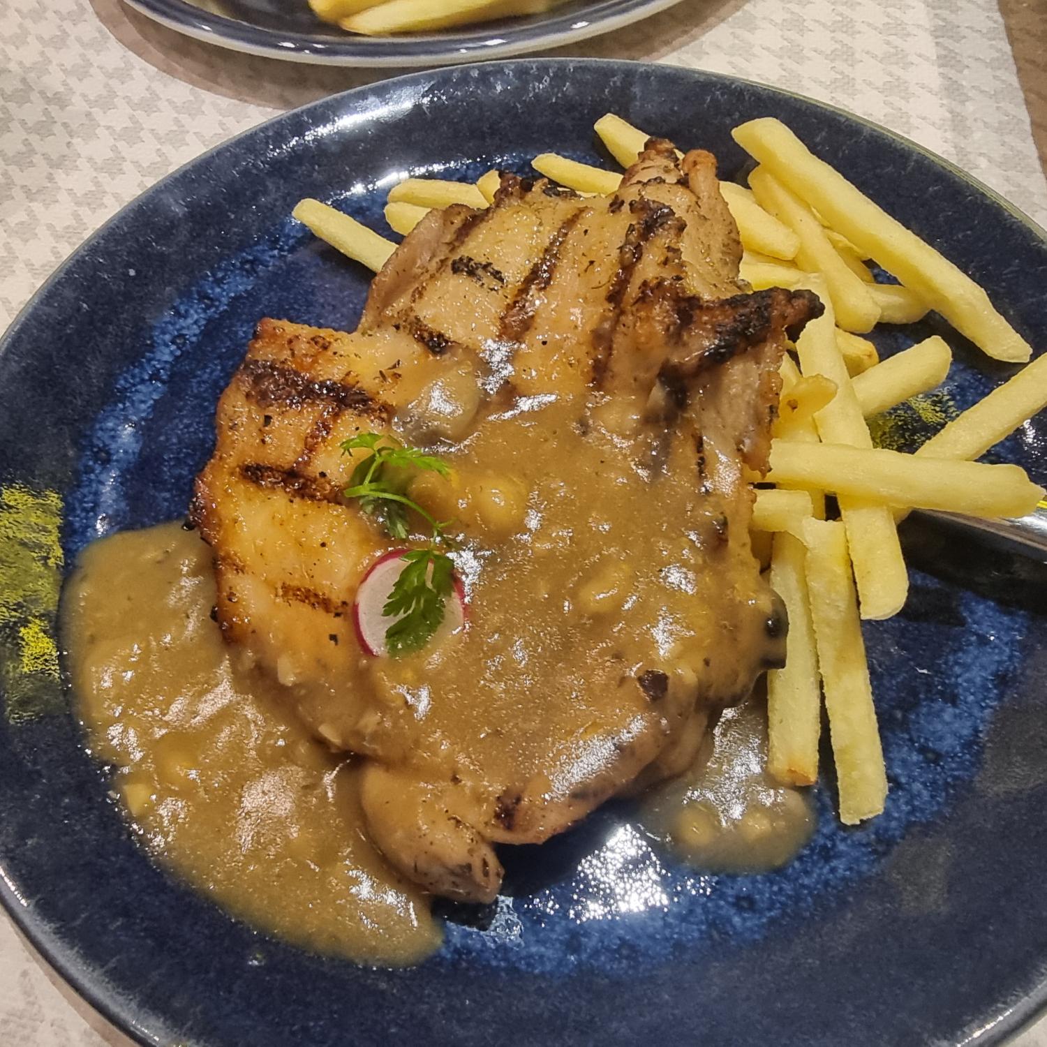  Chargrilled Chicken with Creamy Mushroom Sauce