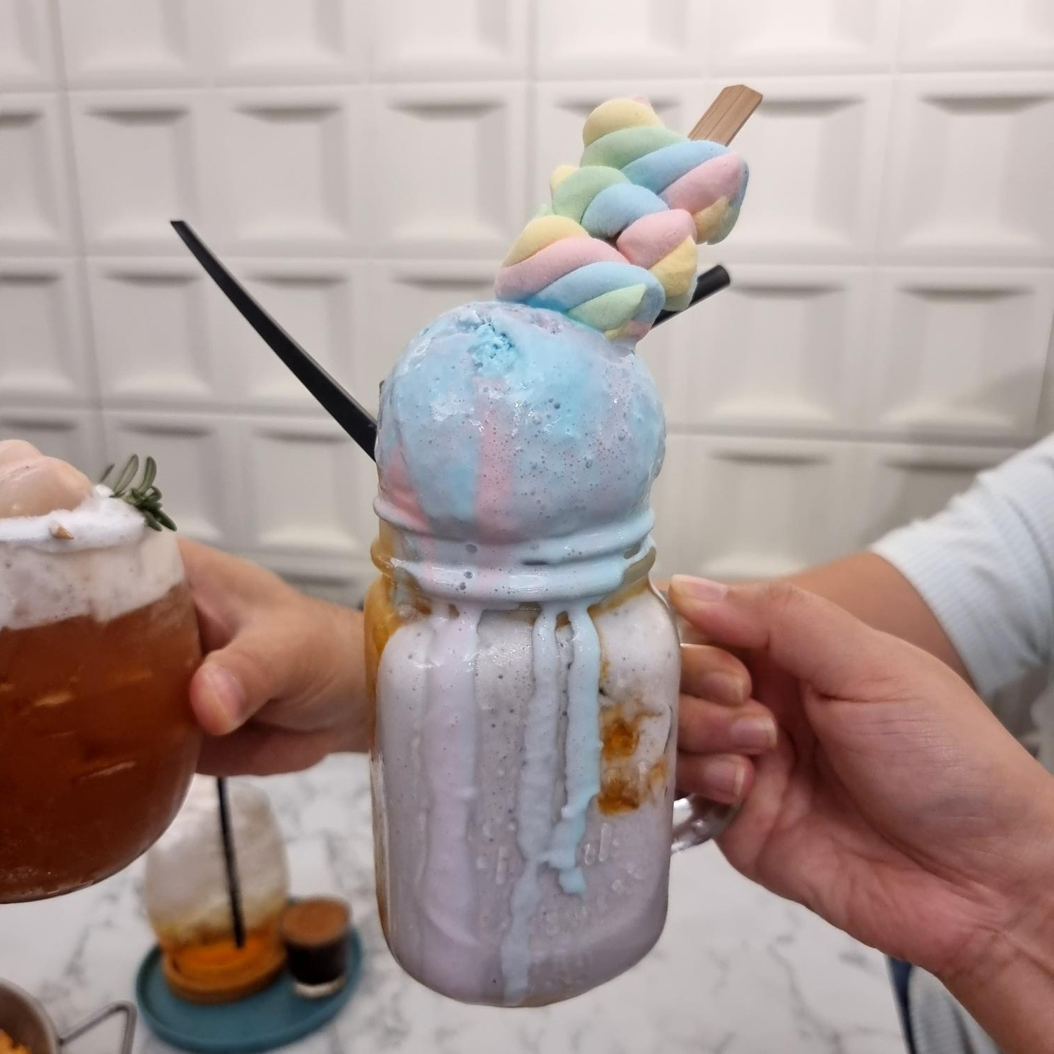 Gummy Pop Milkshake