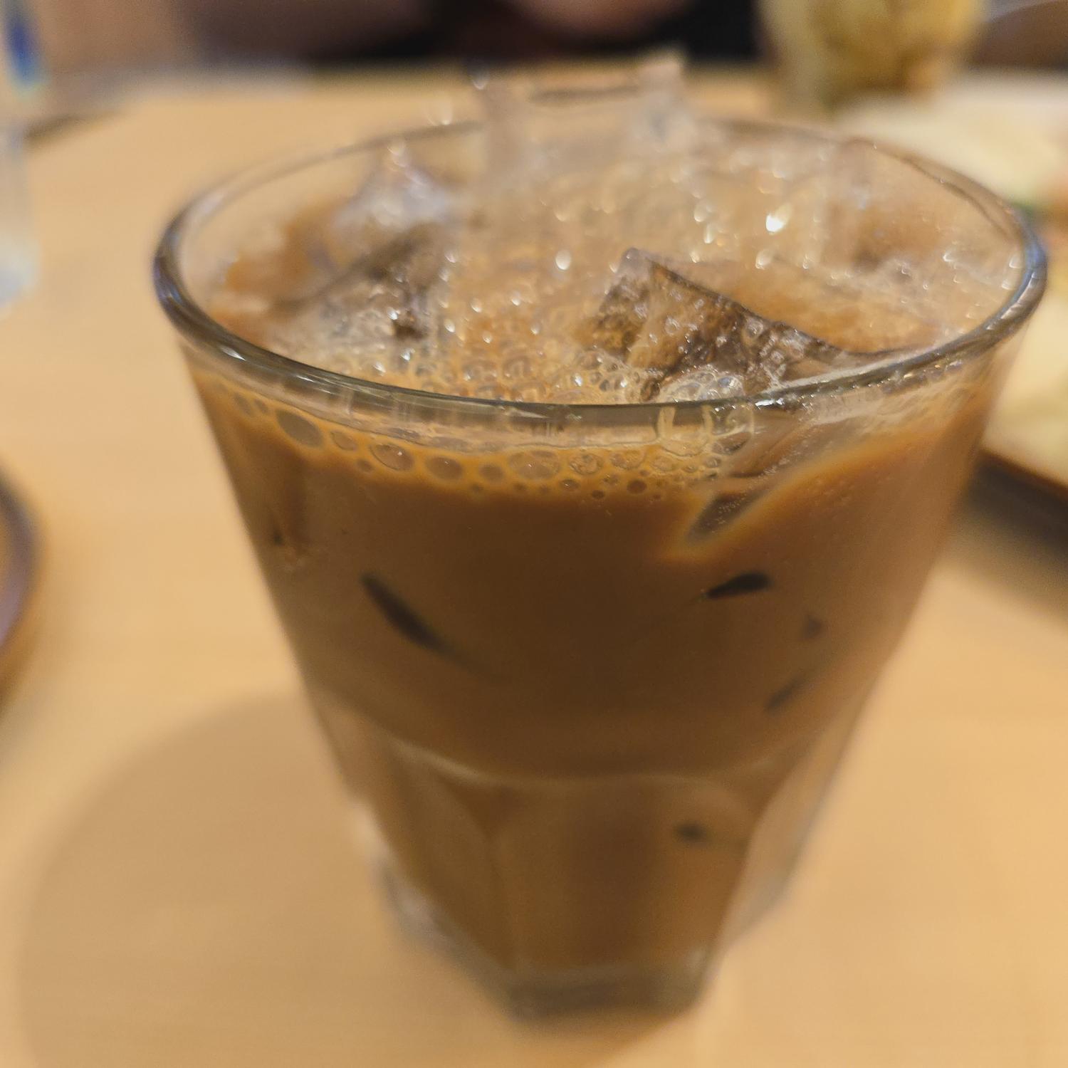 Cà Phê Sữa Đá / Iced Milk Coffee