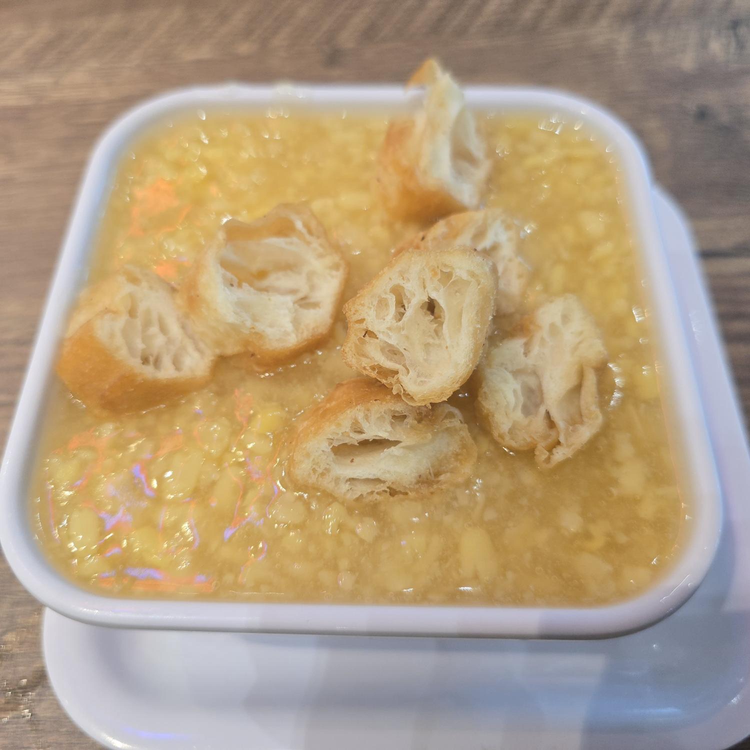 Tau Suan
