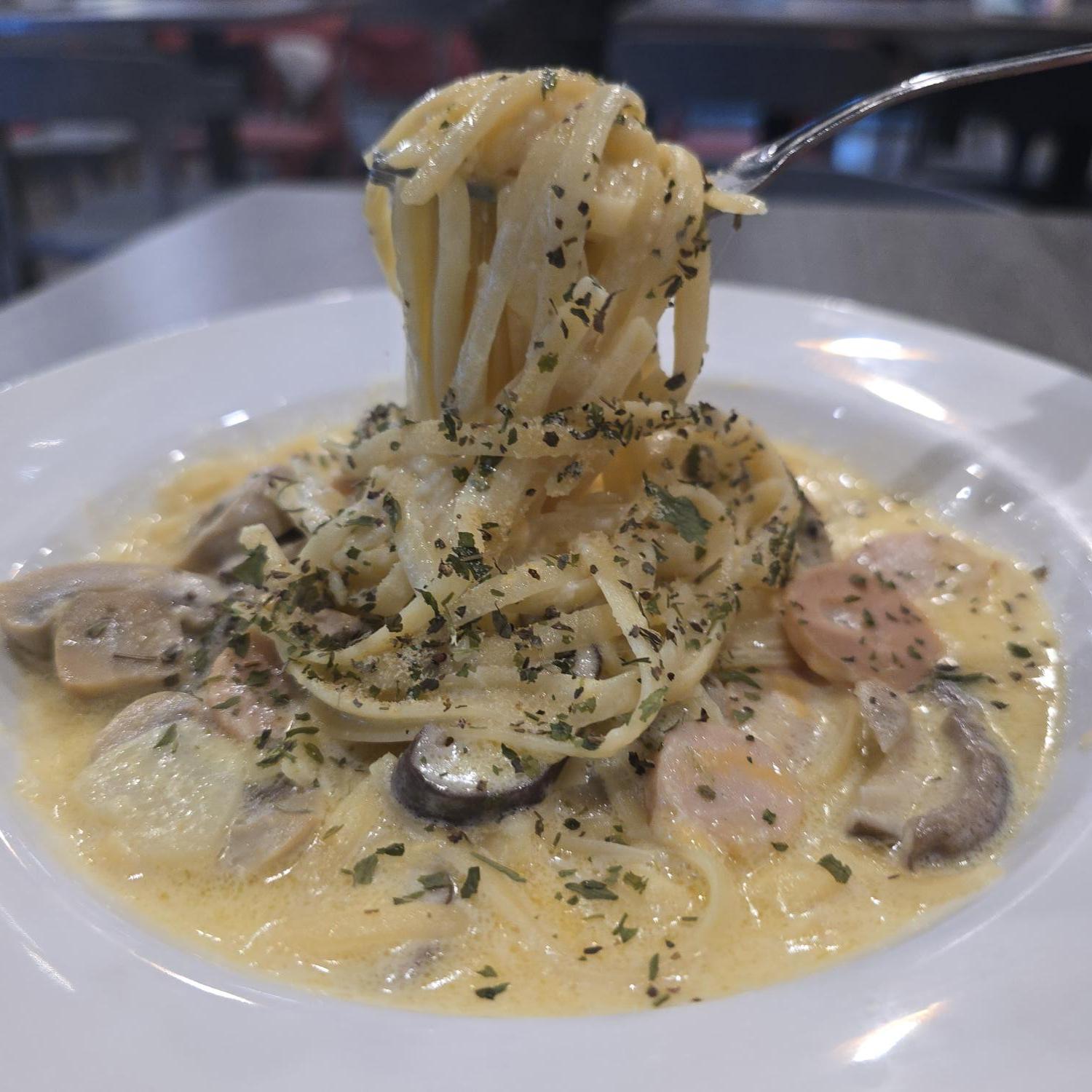 Linguine Carbonara
