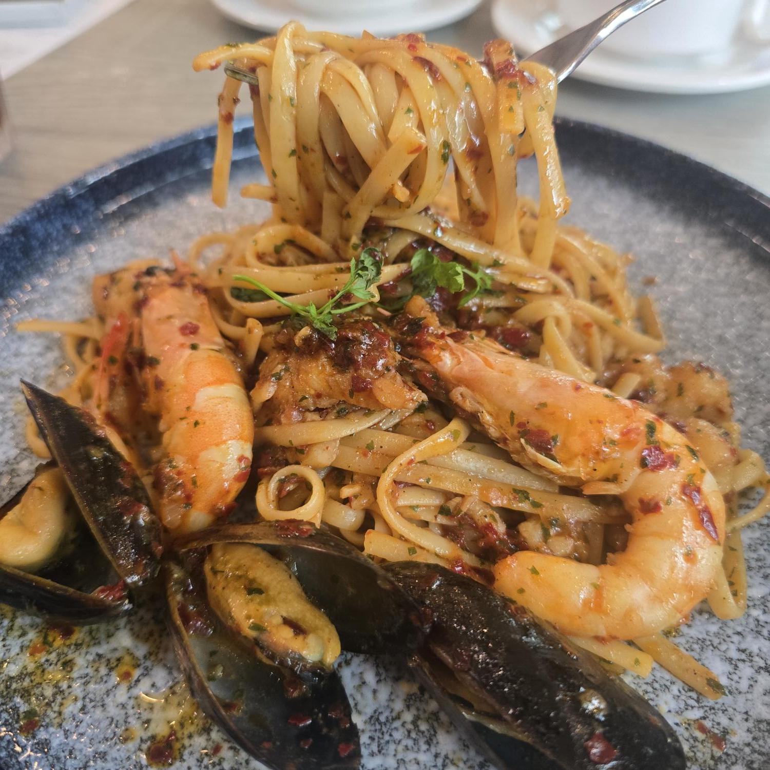 Seafood Aglio Olio