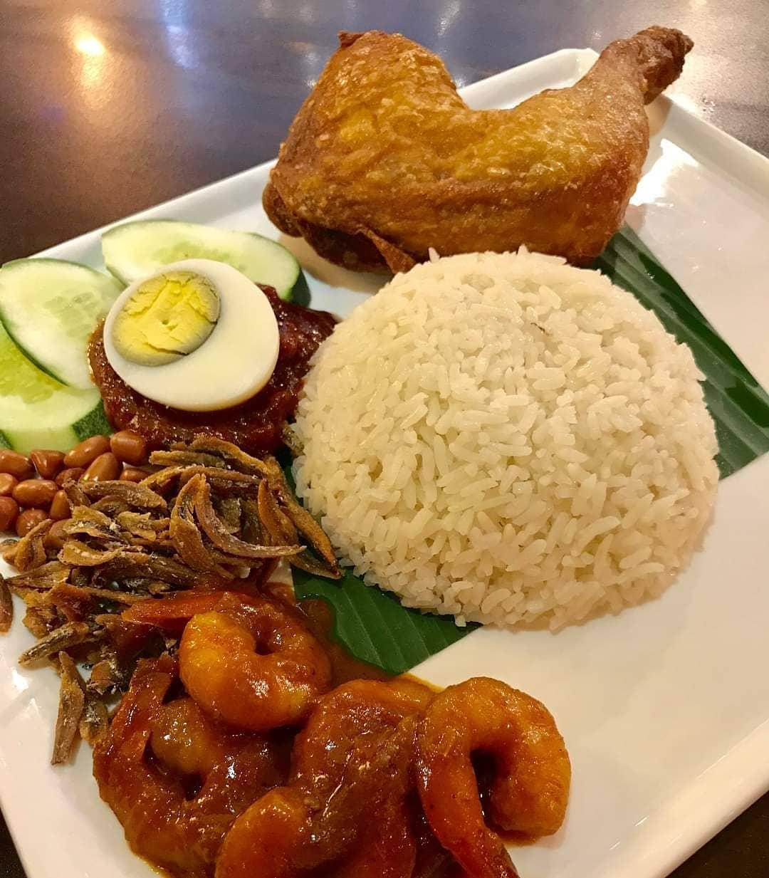 Nasi Lemak with Fried Chicken